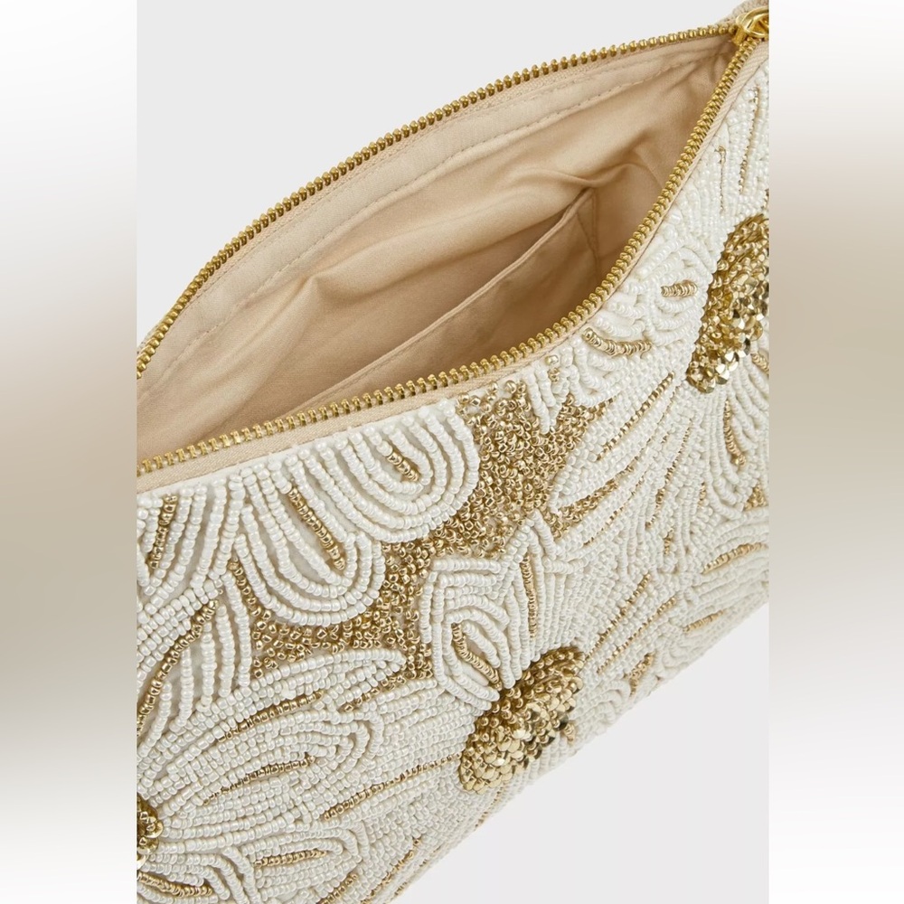 Daisy Sequined embellished clutch